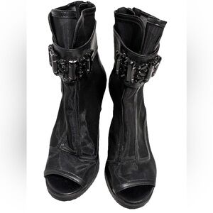 Karl Lagerfeld Paris Bryssa Blayze Lug Sole Heel Booties Women’s Size 7M Black